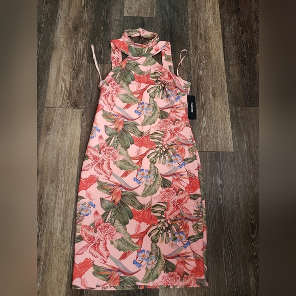 BEBE CHOKER NECK PRINT DRESS size L/M - Picture 4 of 10
